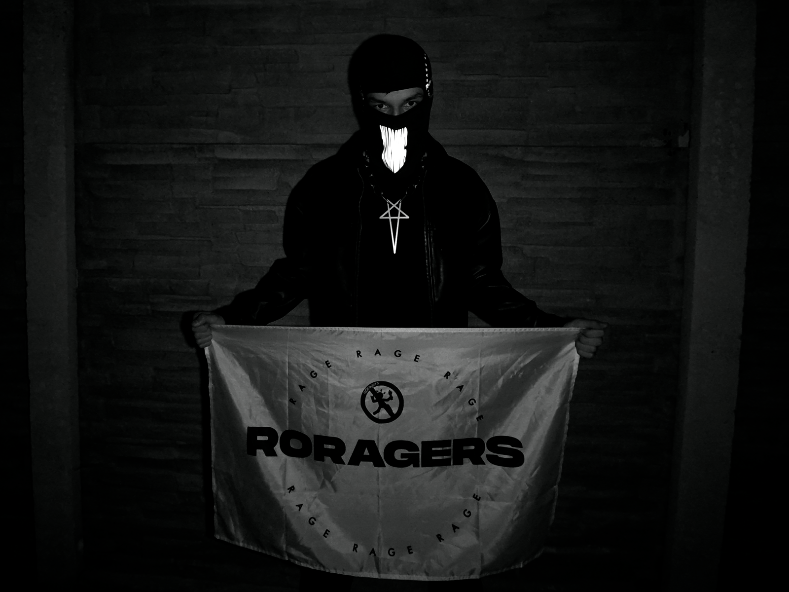 RORAGERS White Flag
